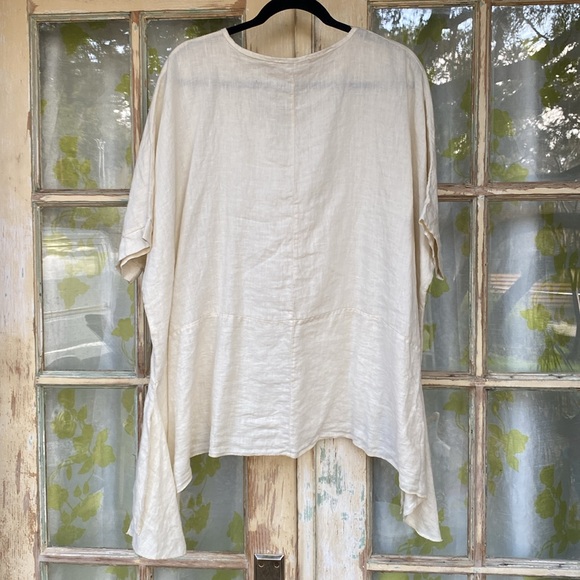 MISS ROSE SISTER VIOLET Open Size Linen Top with Lace Detail - Picture 7 of 7